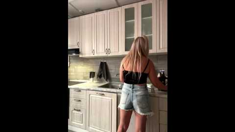 Media: steflermonny_ Stripchat 2025-08-30 09:20:00