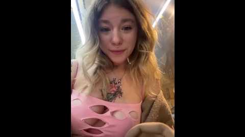 Media: mimiumuy Stripchat 2025-08-31 17:31:00