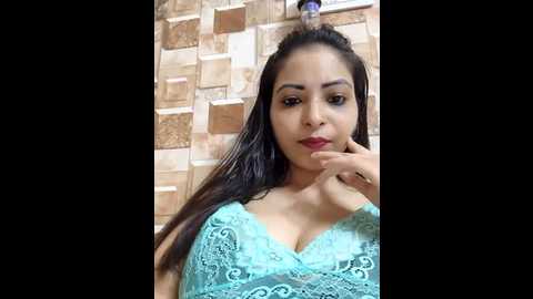 Media: queen_aditi Stripchat 2025-08-31 12:42:00