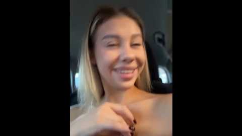Media: myrtle_beach Stripchat 2025-09-01 03:25:00