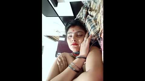 Media: sapna_jatt Stripchat 2025-09-01 22:13:00