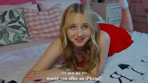 Media: sky_cutie Stripchat 2025-09-01 06:14:00