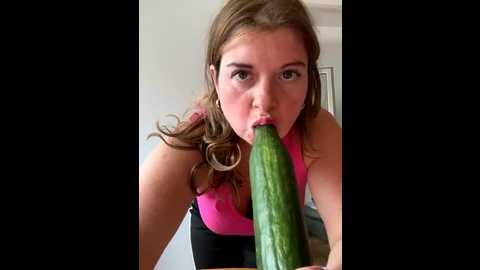 Media: lombada Stripchat 2025-09-02 06:29:00