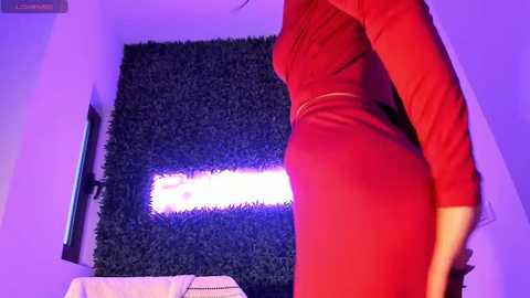 Media: realhotfallingdevil Stripchat 2025-09-02 15:18:00