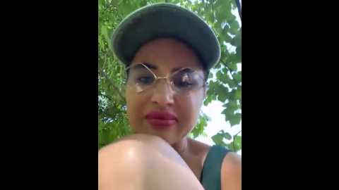 Media: beautydiamond Stripchat 2025-09-03 09:46:00