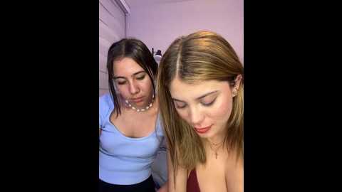 Media: _alice_1 Stripchat 2025-09-05 01:39:00