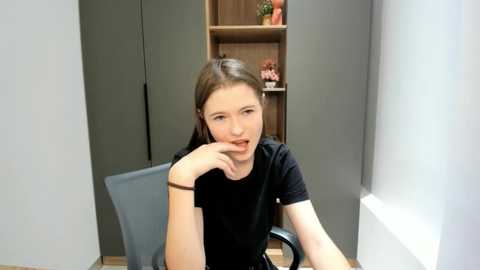 lynhillaire