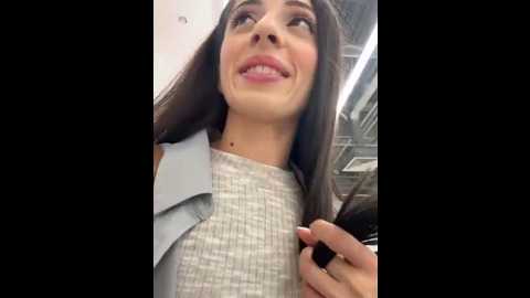 Media: yesmoree Stripchat 2025-09-07 13:38:00