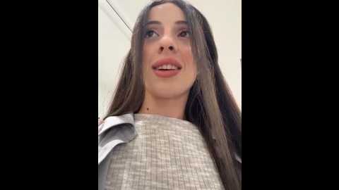 Media: yesmoree Stripchat 2025-09-07 14:46:00