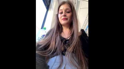 Media: mmelicious Stripchat 2025-09-08 11:17:00