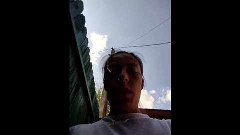 Media: lenabloomy Stripchat 2025-09-09 13:18:00