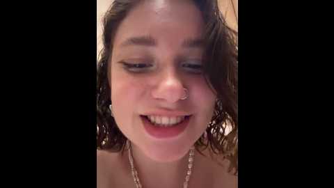 Media: lucy_joy Stripchat 2025-09-09 12:40:00