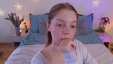 Media: mimichellee Stripchat 2025-09-09 05:36:00
