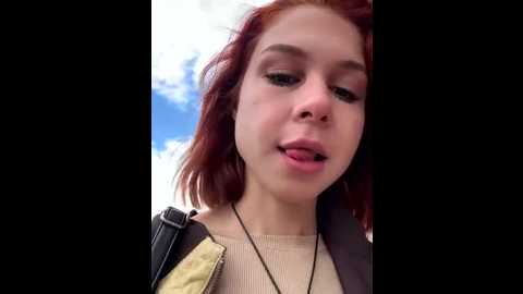 Media: rosiesecret Stripchat 2025-09-09 07:00:00