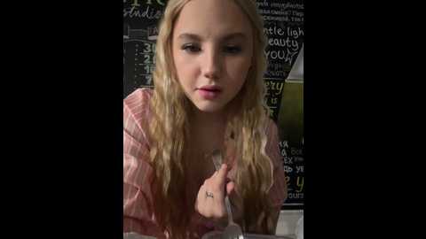 Media: sky_cutie Stripchat 2025-09-09 07:15:00