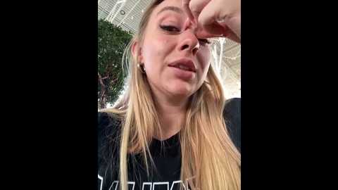 Media: sweet___emily Stripchat 2025-09-09 14:08:00