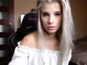 kristineglow @ stripchat on 20250910