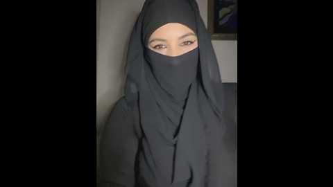 Media: zeynep_lahsen Stripchat 2025-09-10 13:17:00