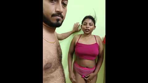 trending_couple