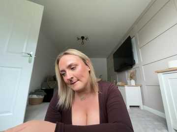elliemaee