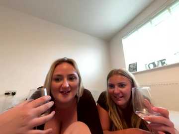 elliemaee