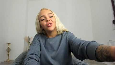 daisy_abby