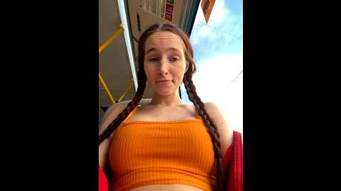 Media: snappyhappy Stripchat 2025-09-19 10:36:00