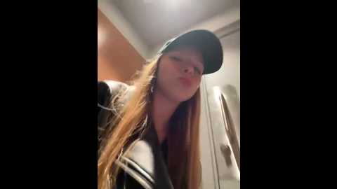 Media: liza_risky Stripchat 2025-09-20 10:49:00