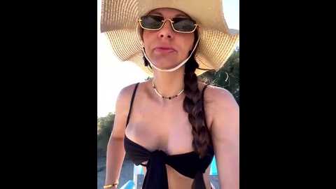 natalie_bigass