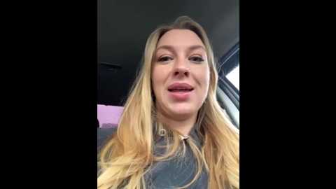 Media: sweet___emily Stripchat 2025-09-20 10:24:00