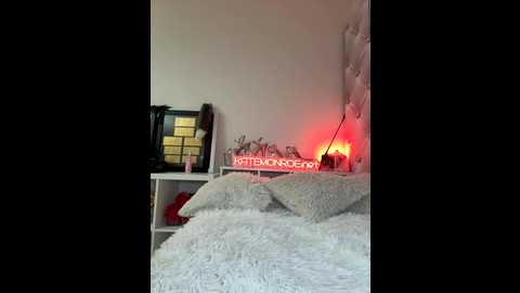 kate_monroe