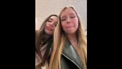 Media: liza_risky Stripchat 2025-09-22 09:37:00