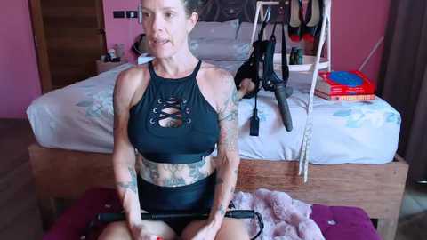Media: mommyselenafit_ Stripchat 2025-09-22 02:23:00
