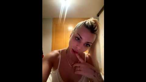 noeliagglow