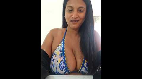busty_ariax