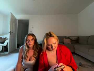 elliemaee