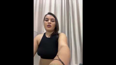 Media: sarahloreen Stripchat 2025-09-24 09:31:00