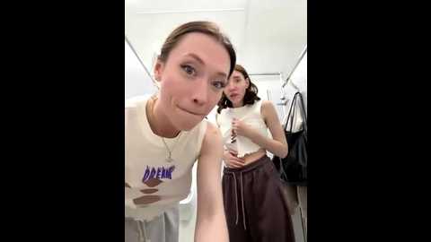 ballerinacappuccino_