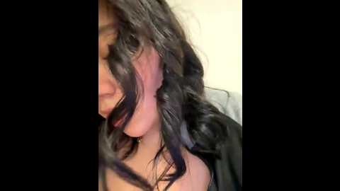 Media: naminae Stripchat 2025-09-25 01:49:00