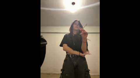 Media: sugarbabyivy Stripchat 2025-09-25 03:52:00