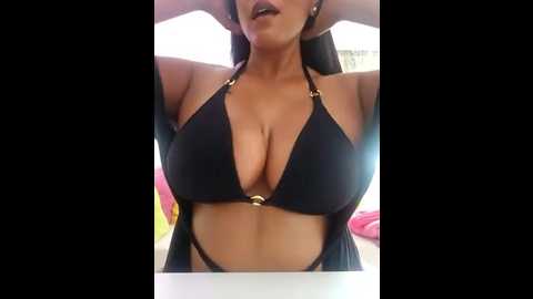 busty_ariax