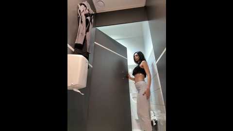 _miaqueen_
