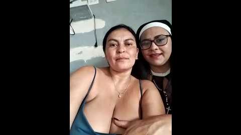 Media: horny_mommy_dirty Stripchat 2025-09-27 14:32:00