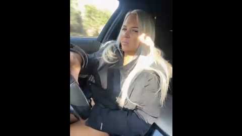 bustyblondebabe32