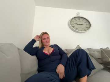 elliemaee