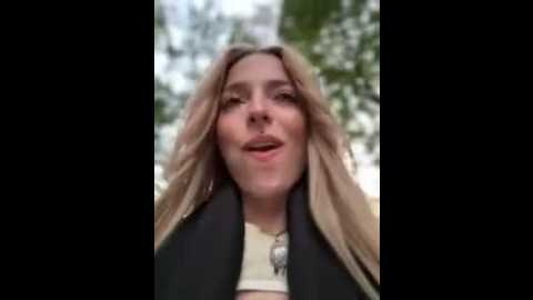 Media: loraadoll Stripchat 2025-09-30 15:39:00
