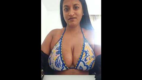 busty_ariax