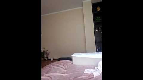 eva_pearl