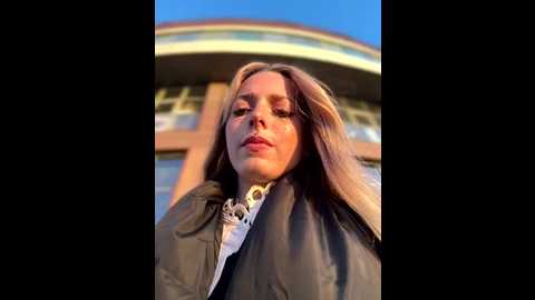 Media: loraadoll Stripchat 2025-10-01 14:52:00