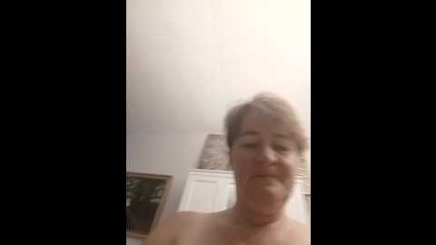 Media: milf_love_fist99 Stripchat 2025-10-01 05:30:00